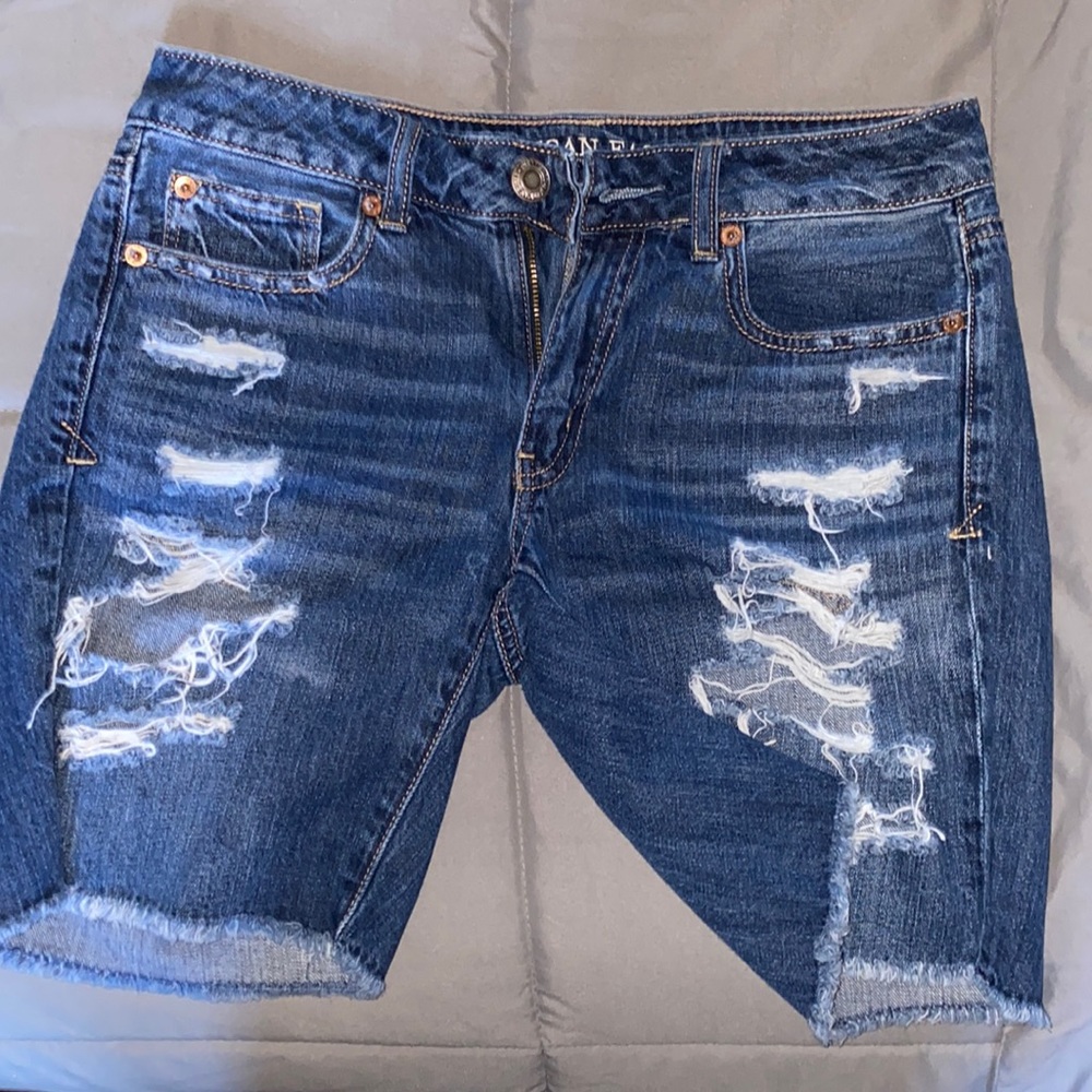 American Eagle Tom Girl Bermuda shorts size 2 Dark Blue